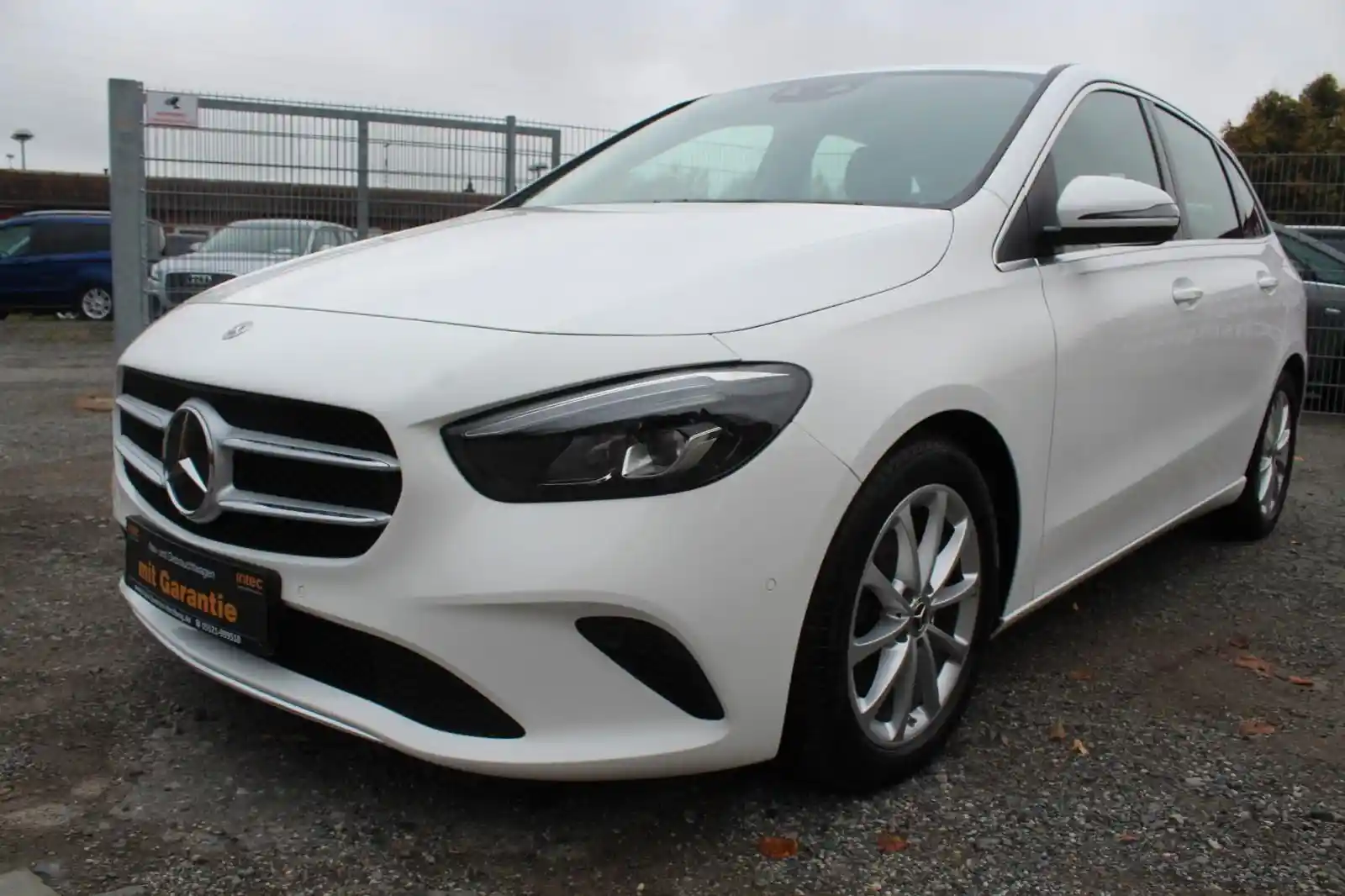 Mercedes-Benz B 200