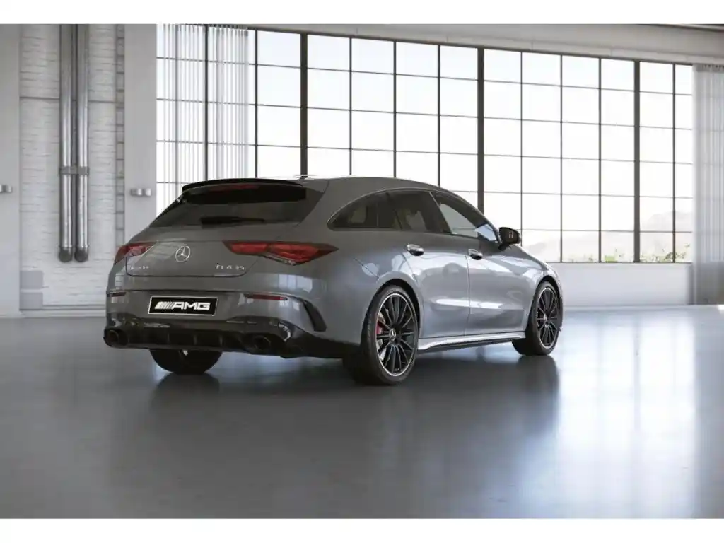 Mercedes-Benz CLA 35 AMG Shooting Brake
