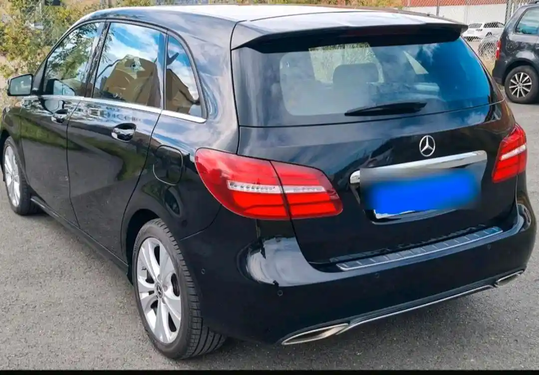 Mercedes-Benz B 200