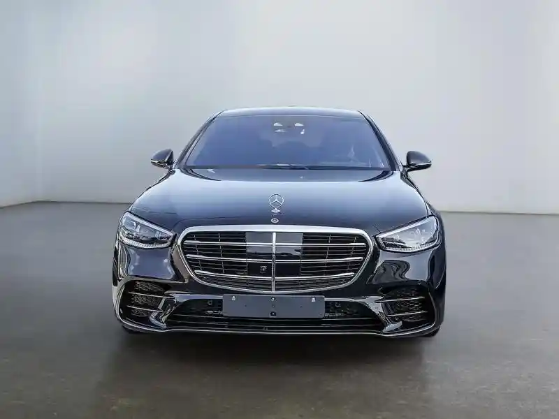 Mercedes-Benz S 500
