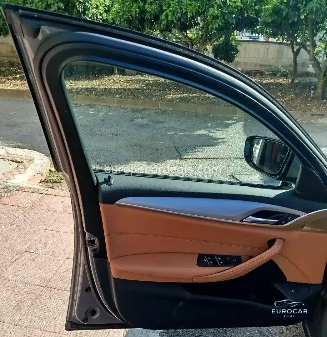 BMW 520