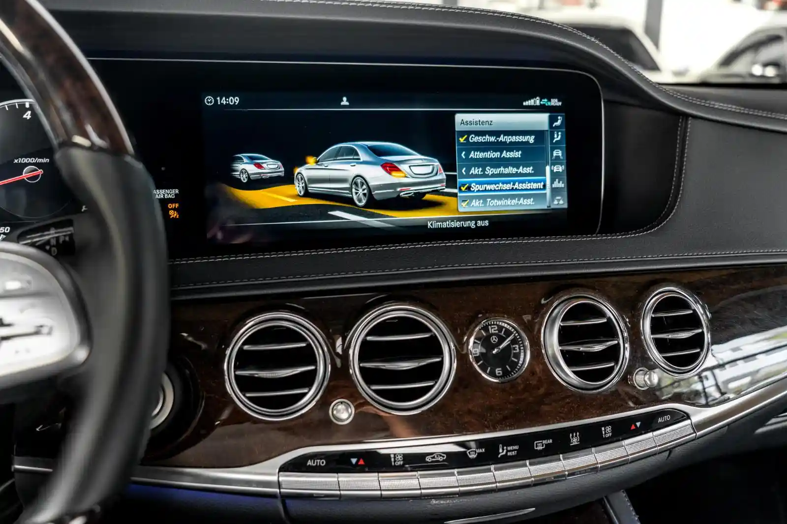 Mercedes-Benz S 560