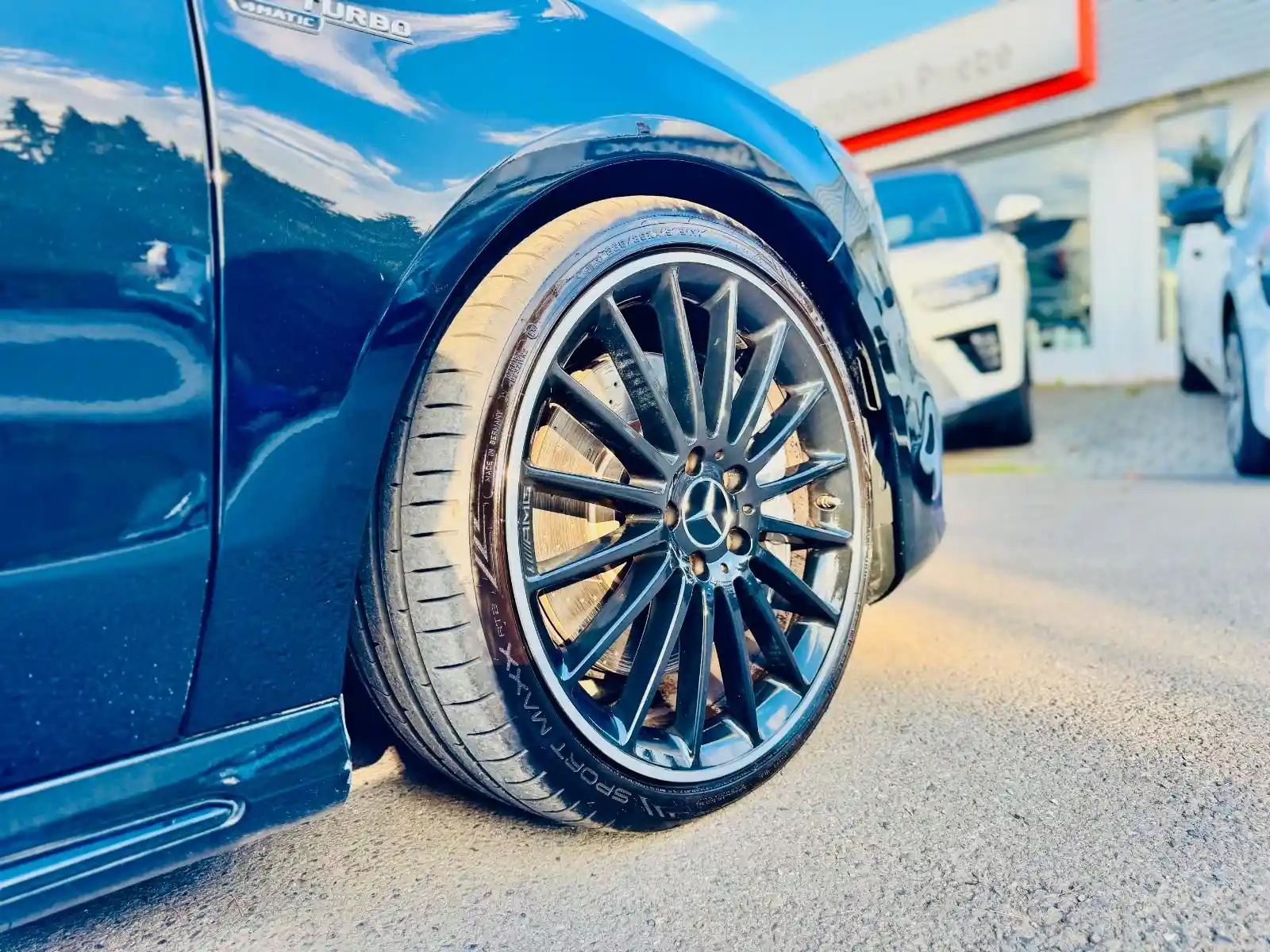 Mercedes-Benz CLA 45 AMG Shooting Brake