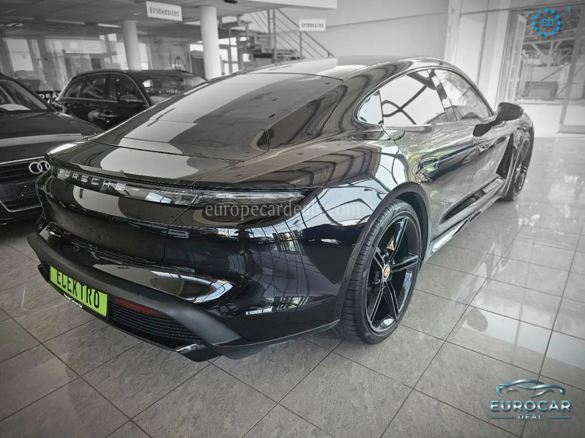 Porsche Taycan