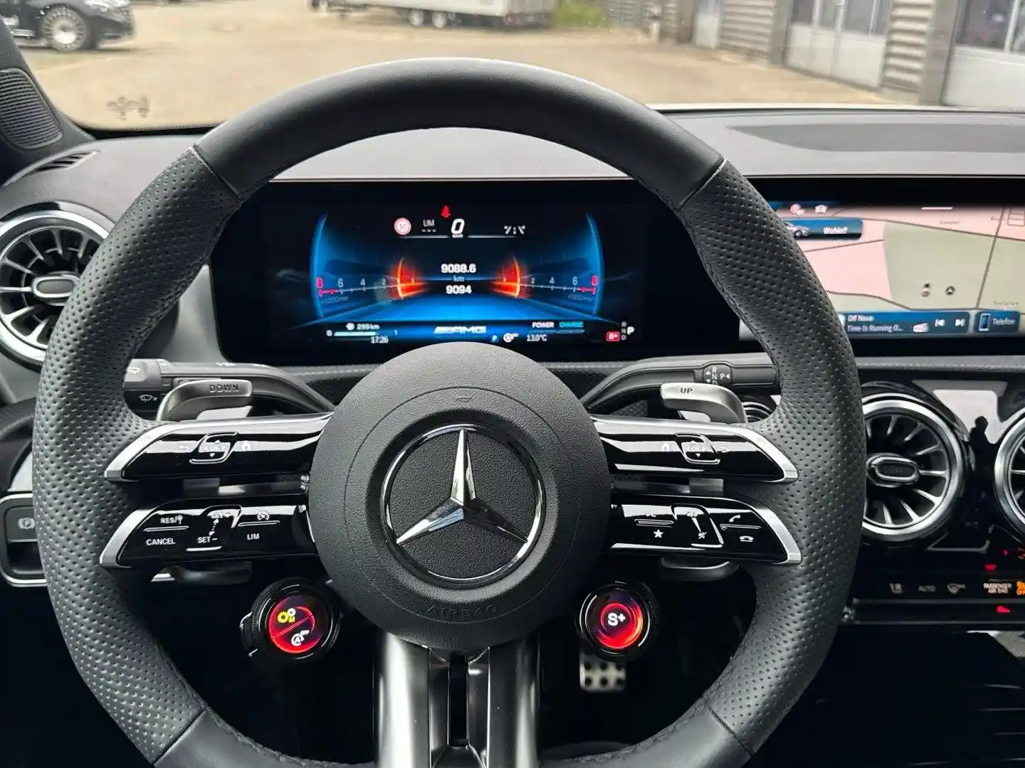 Mercedes-Benz A 35 AMG