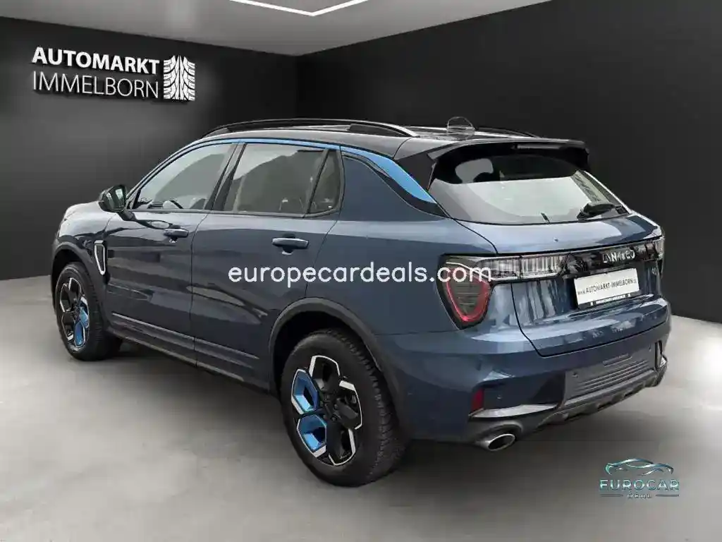 Lynk&Co 01