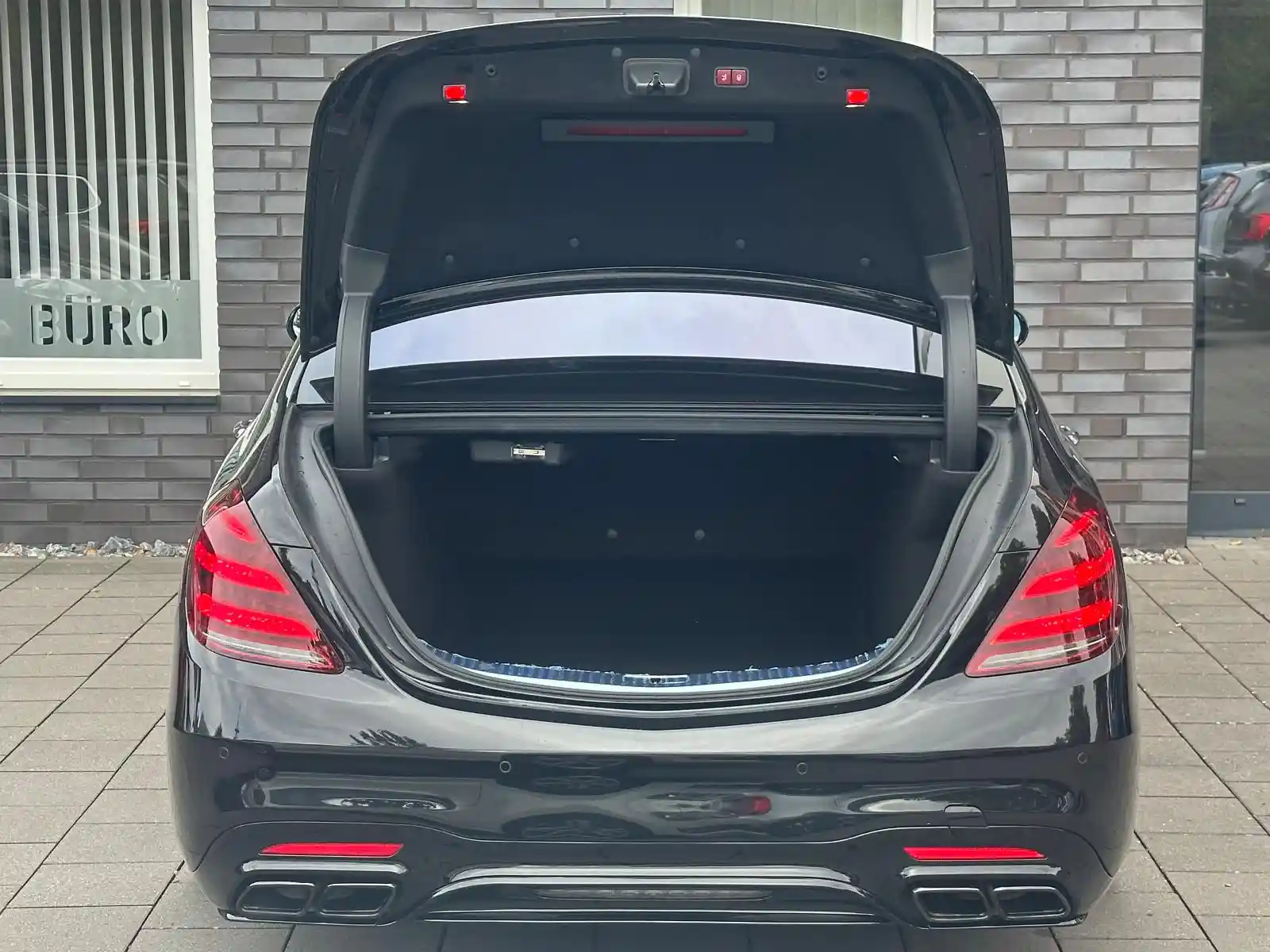 Mercedes-Benz S 560