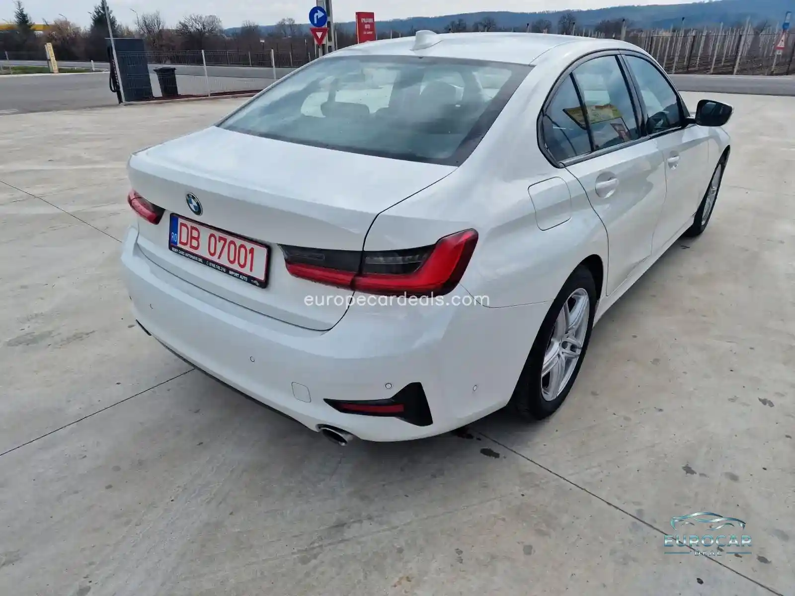 BMW 330