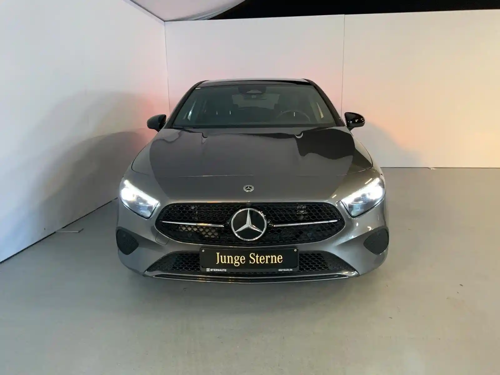 Mercedes-Benz A 180