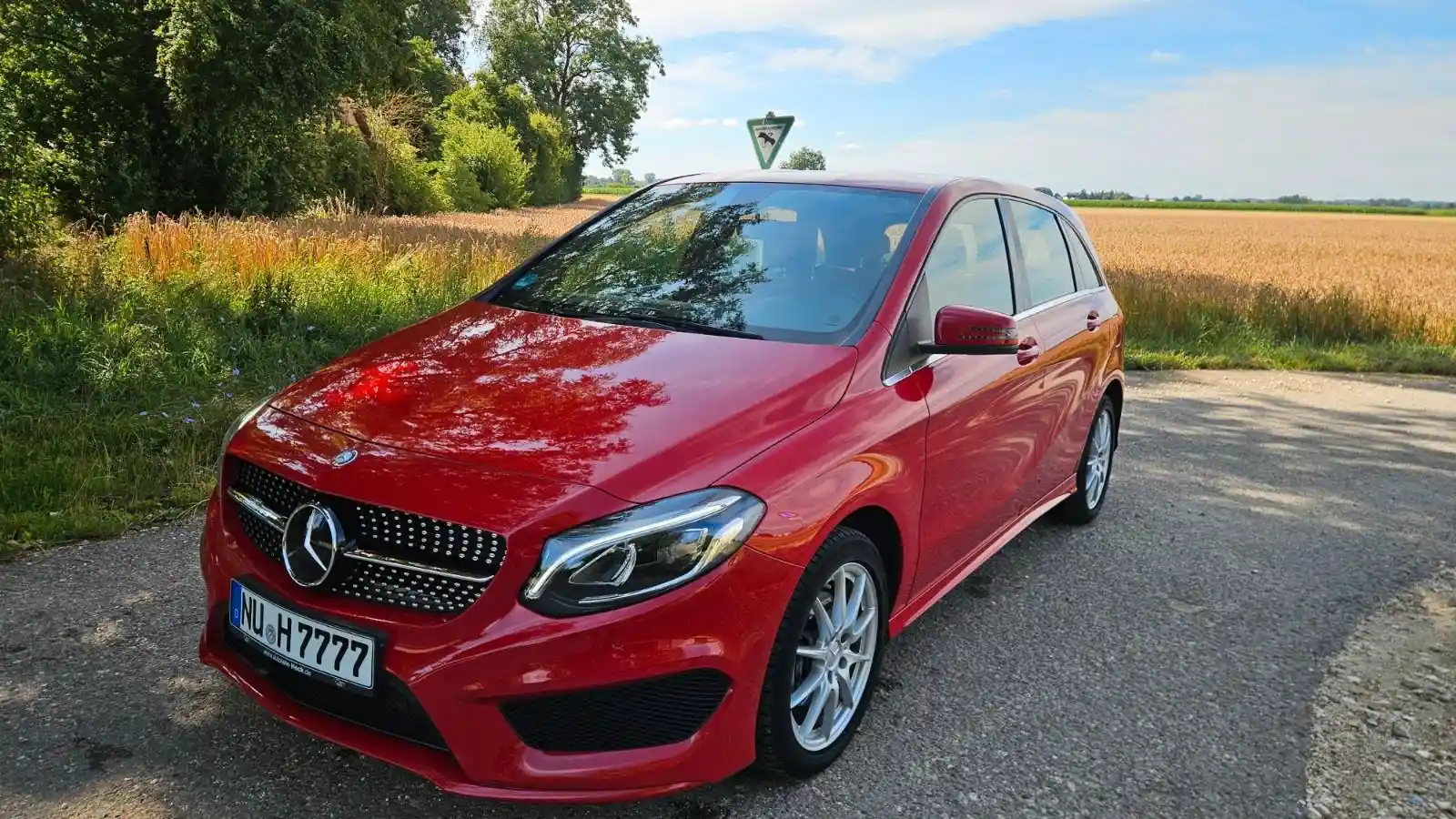 Mercedes-Benz B 200