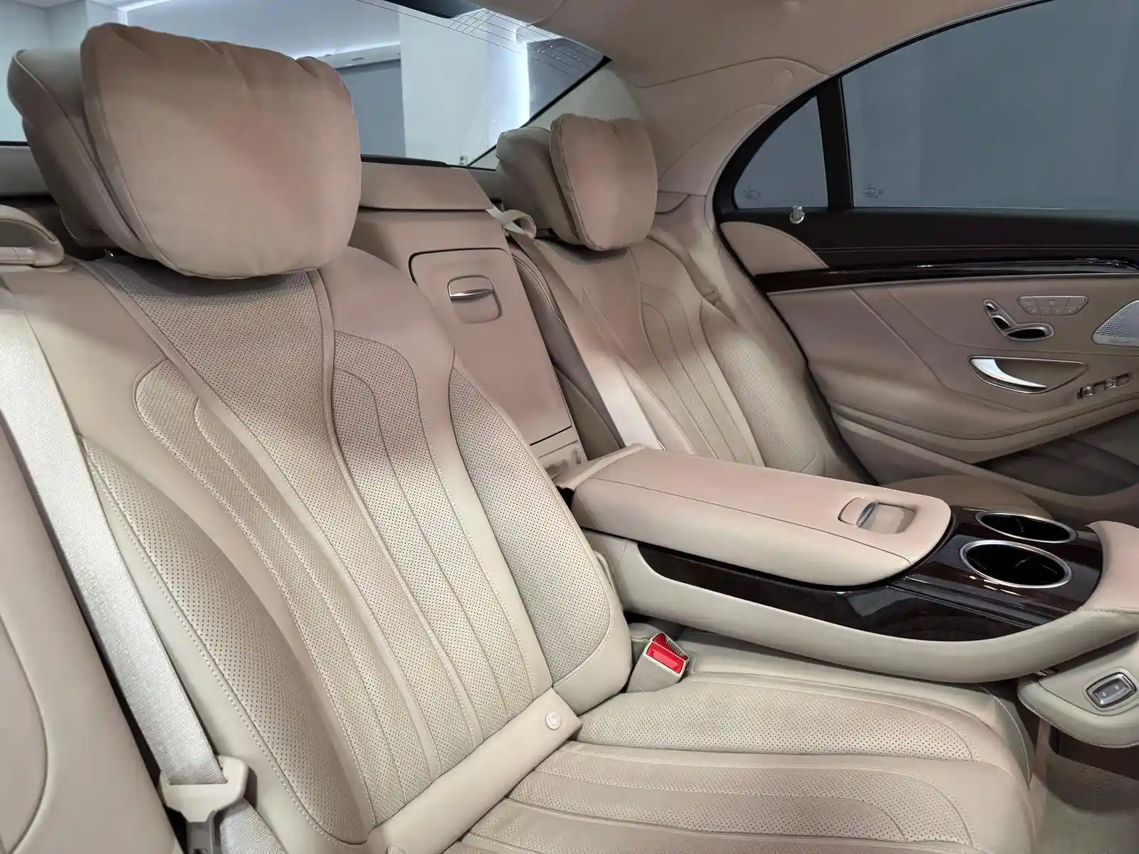 Mercedes-Benz S 400