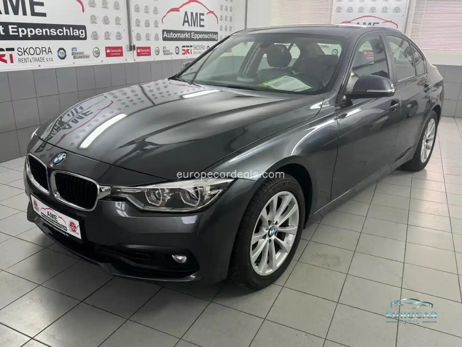 BMW 330