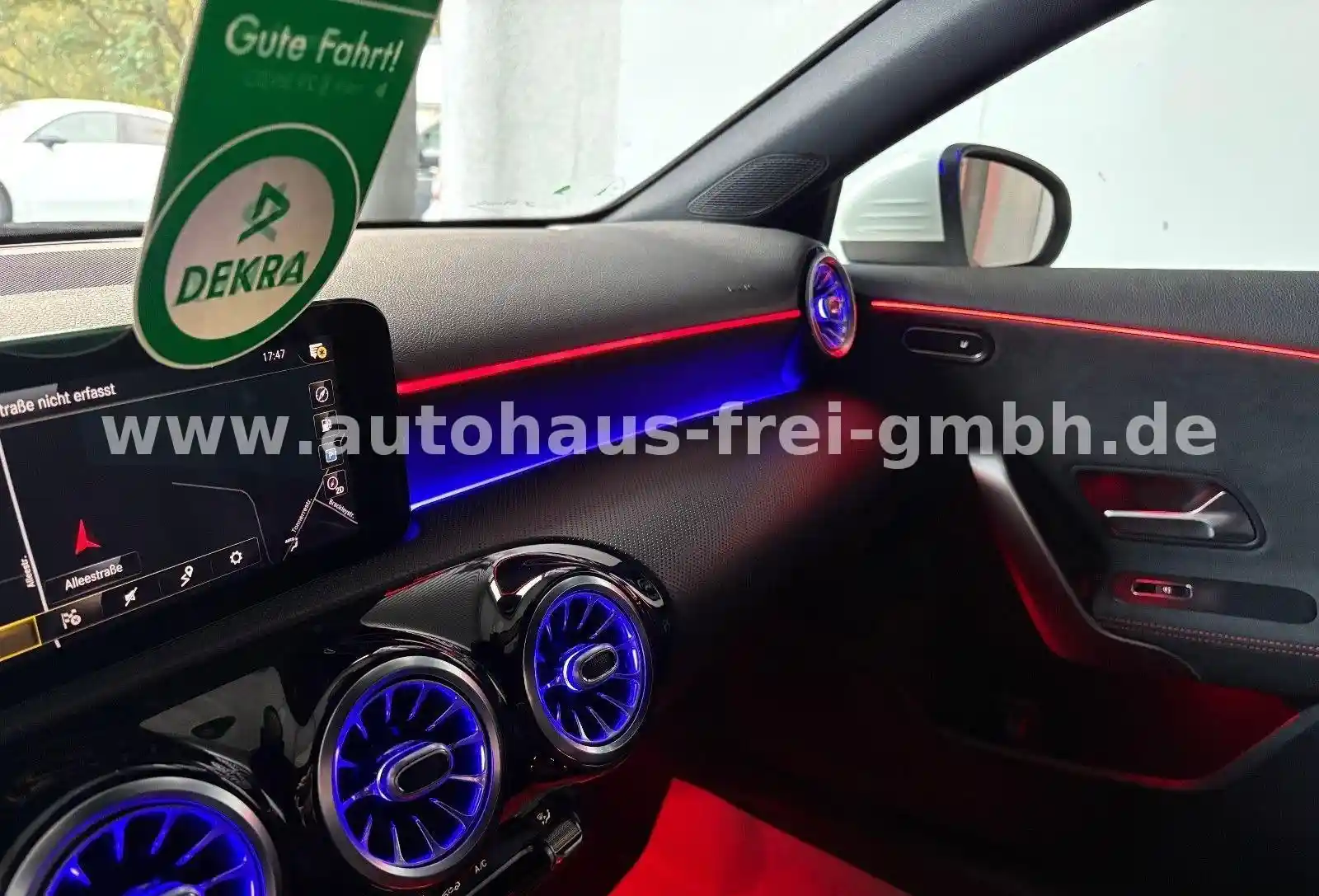 Mercedes-Benz A 220
