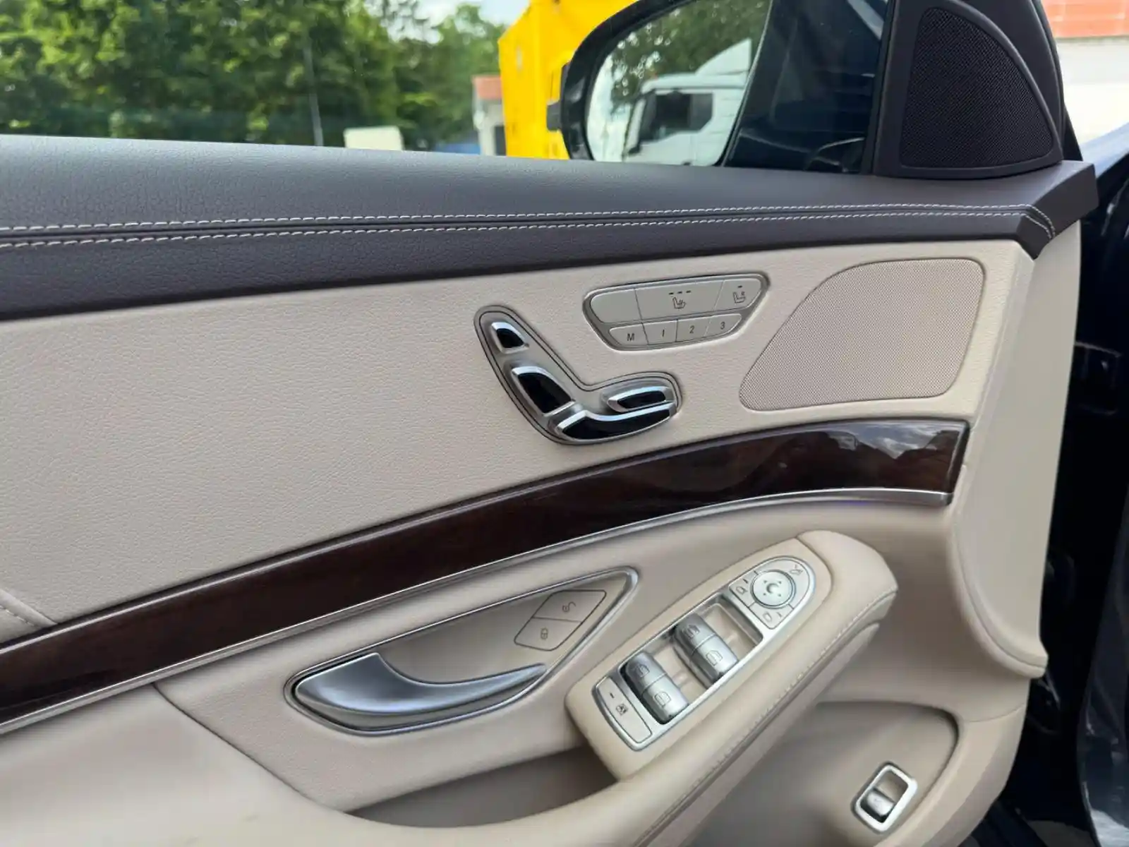 Mercedes-Benz S 500