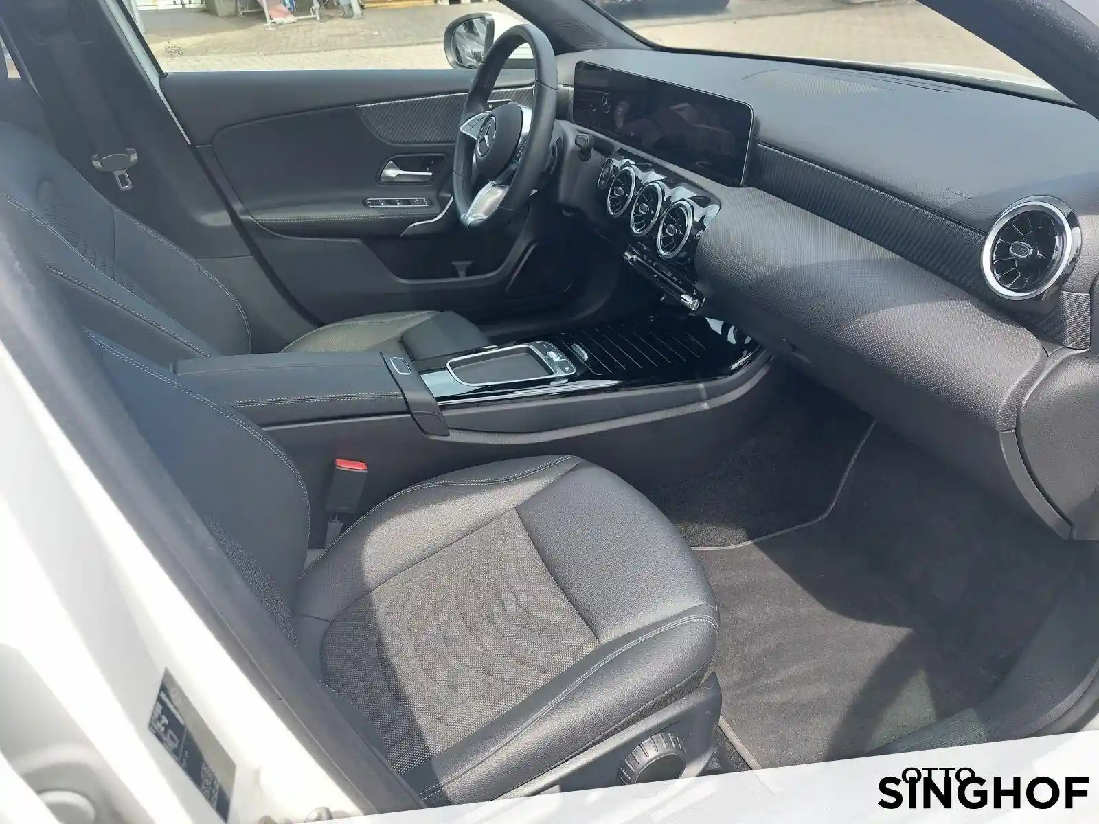 Mercedes-Benz A 200