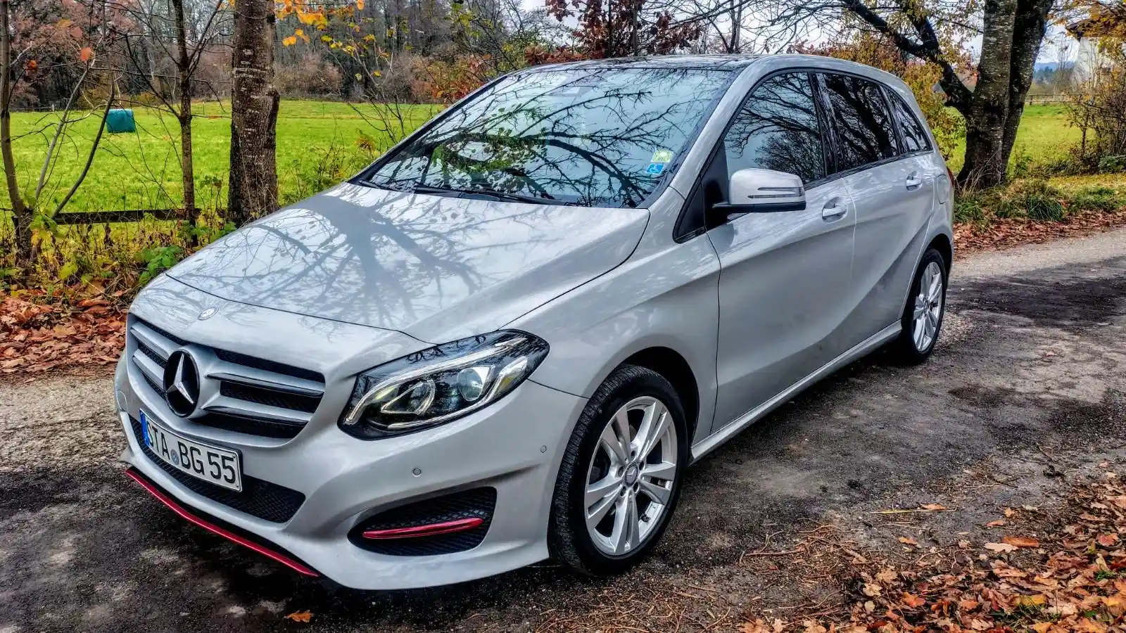 Mercedes-Benz B 220