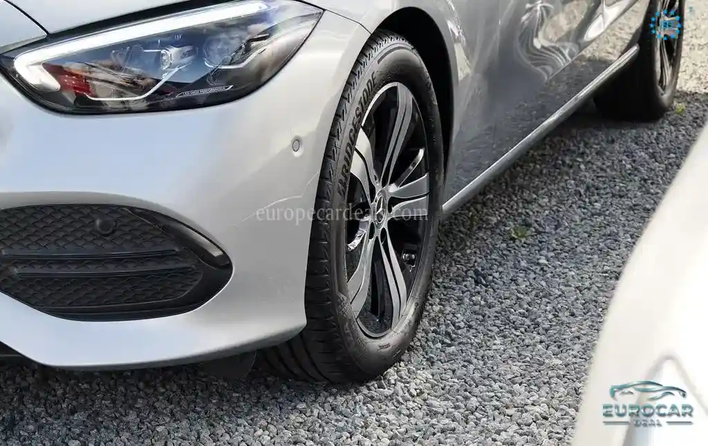 Mercedes-Benz C 180