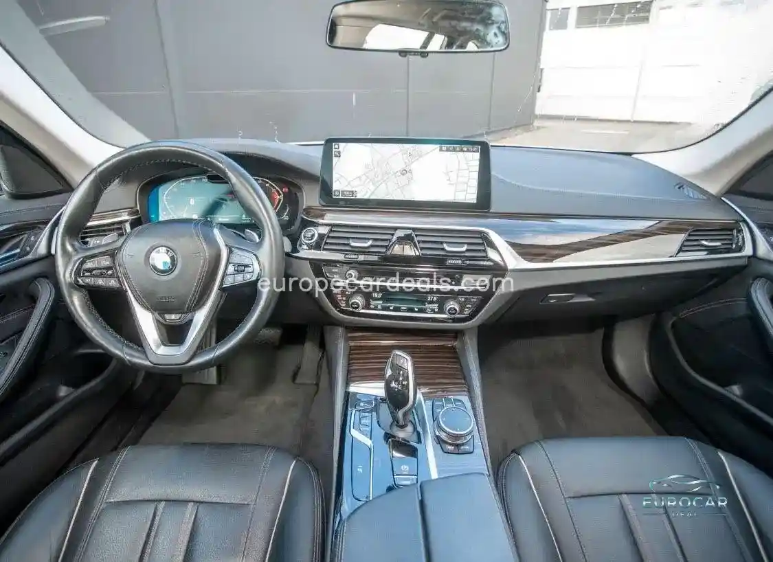 BMW 520