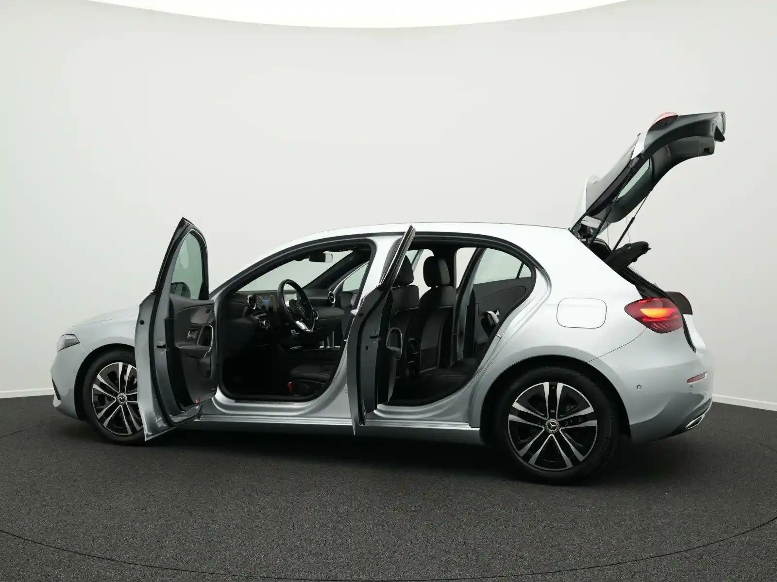 Mercedes-Benz A 180