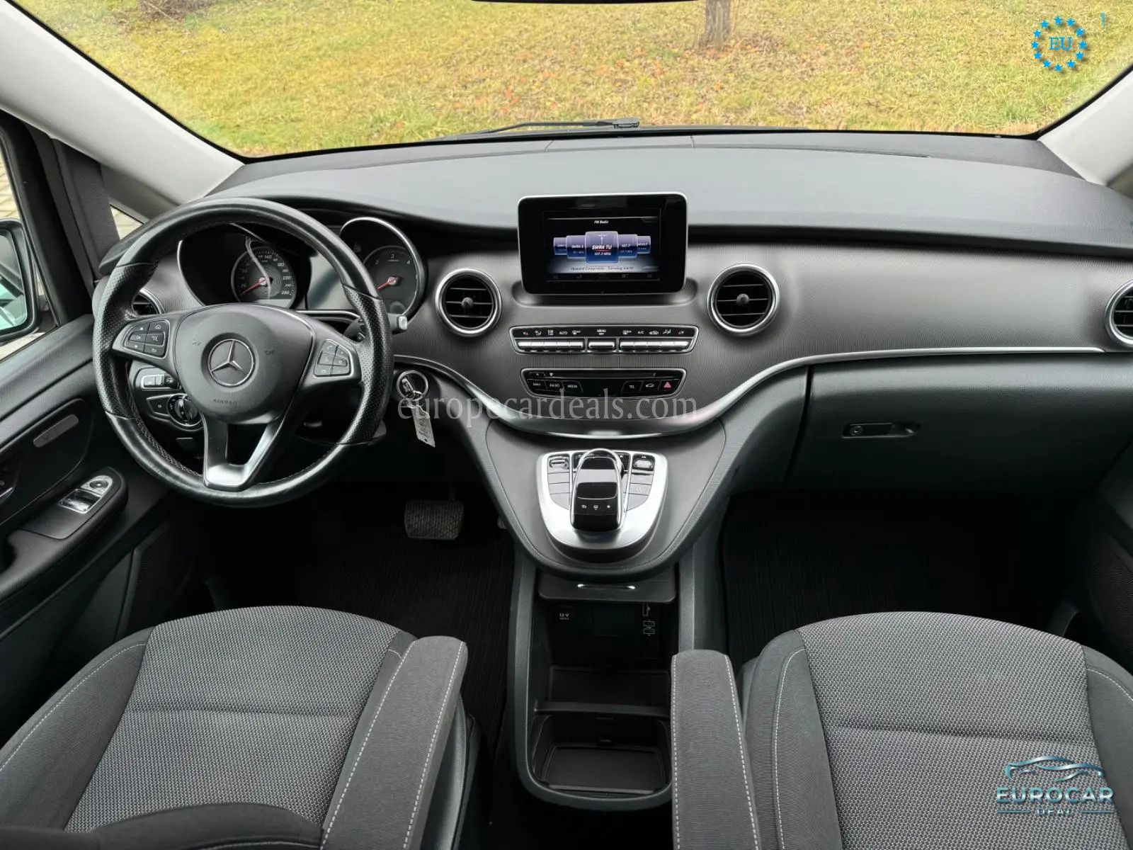 Mercedes-Benz V 220