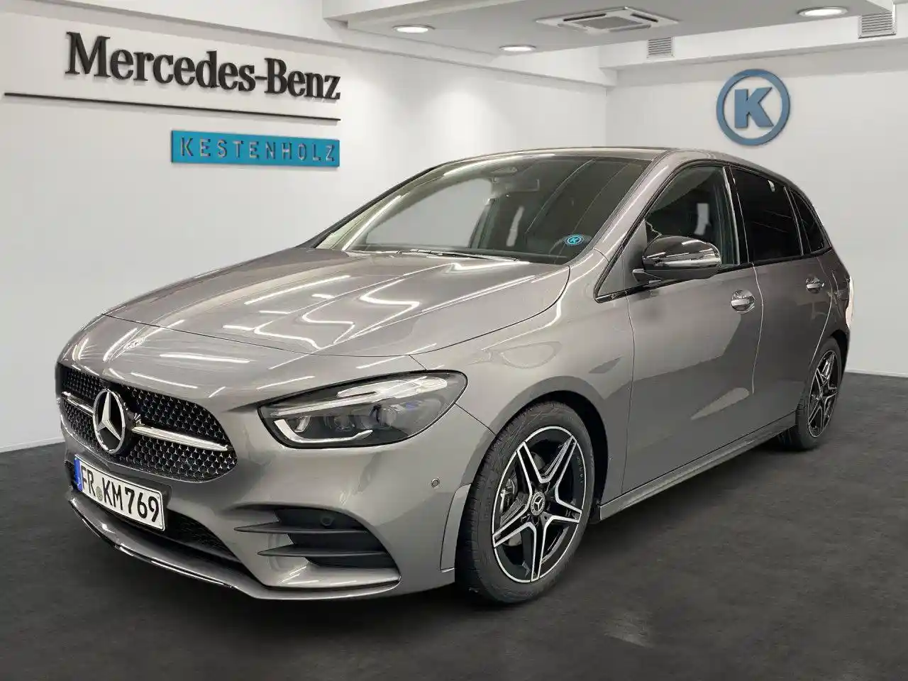 Mercedes-Benz B 180