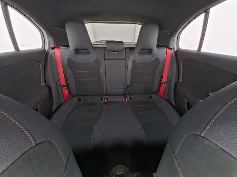 Mercedes-Benz A 35 AMG