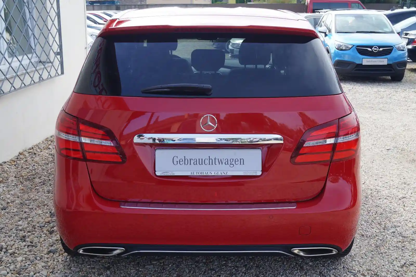 Mercedes-Benz B 200