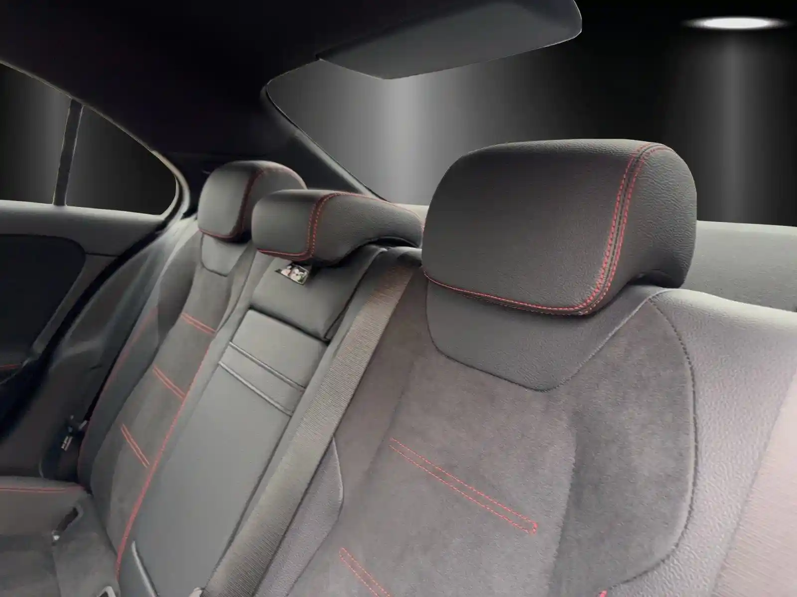 Mercedes-Benz A 220
