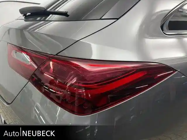Mercedes-Benz CLA 200 Shooting Brake