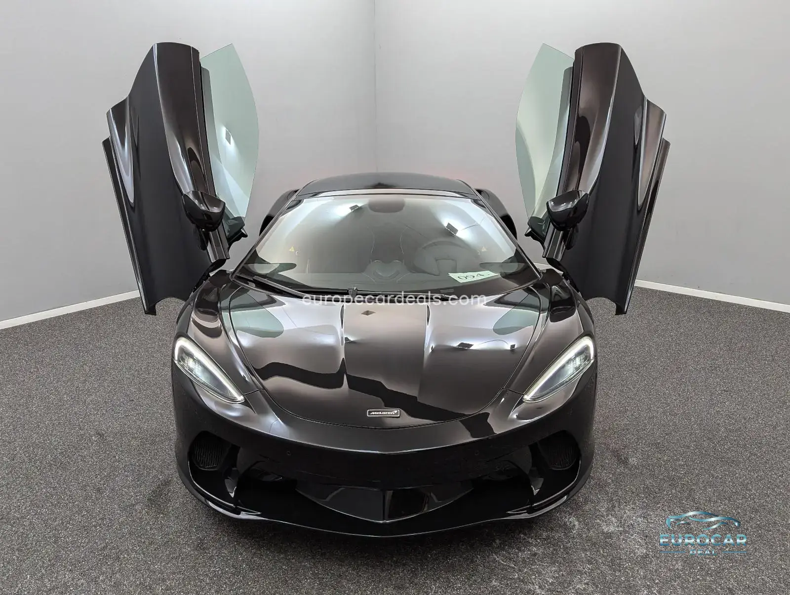 McLaren GT