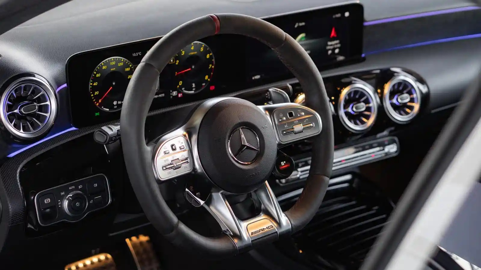 Mercedes-Benz A 35 AMG