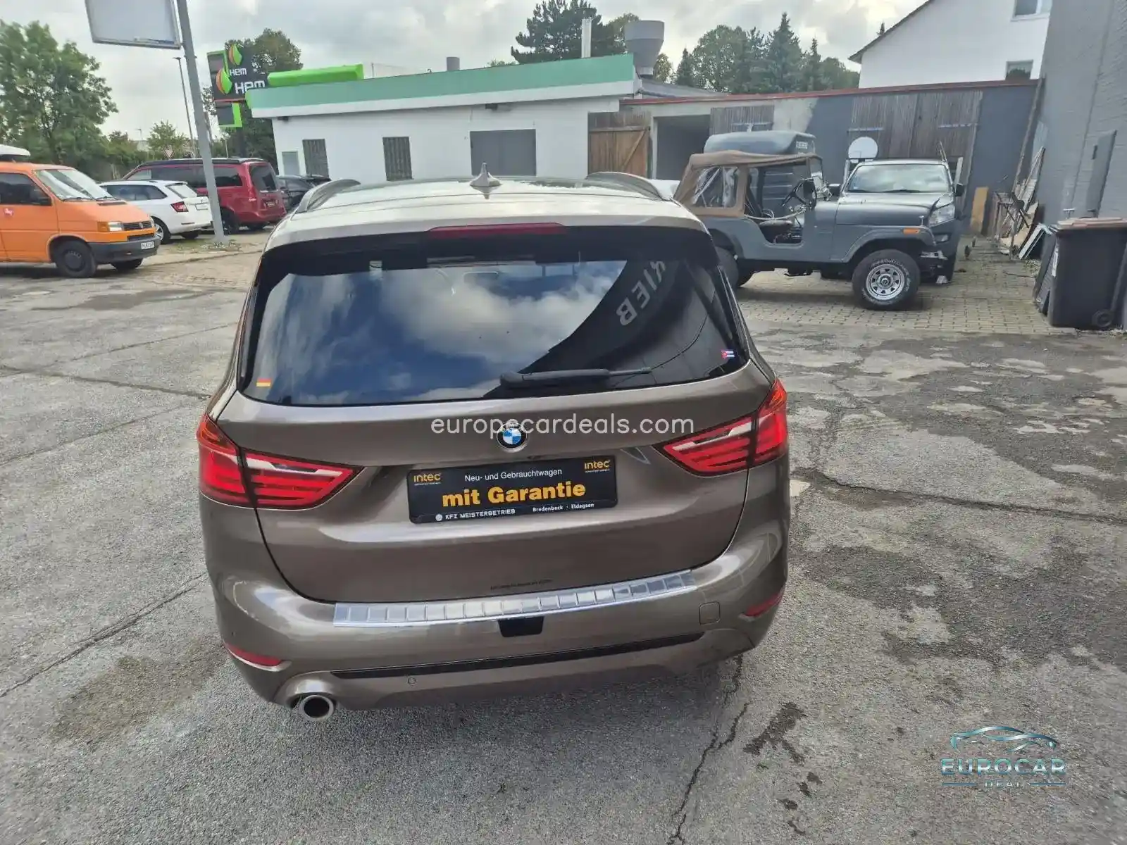 BMW 216