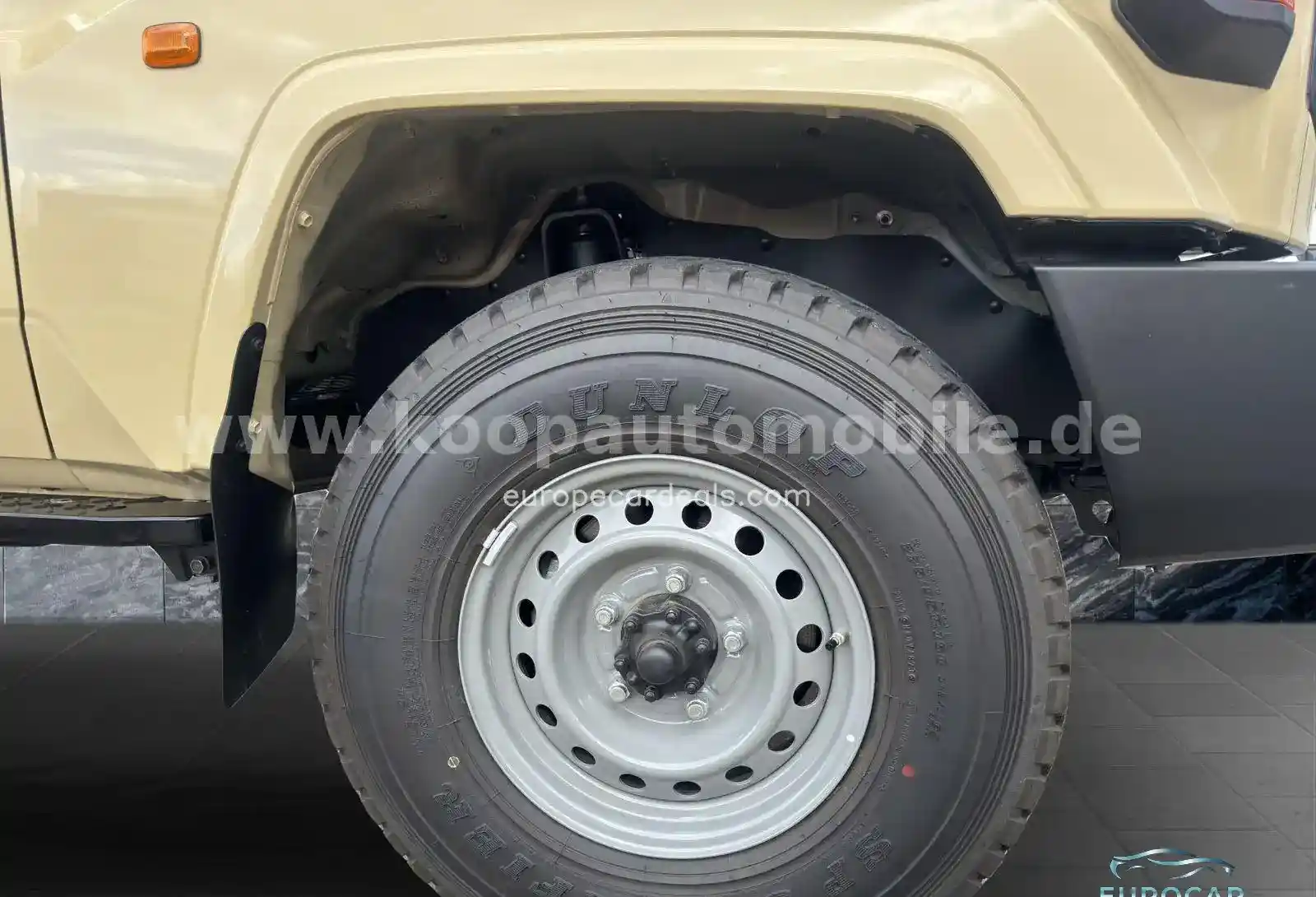 Toyota Land Cruiser
