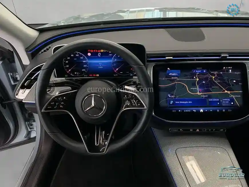 Mercedes-Benz E 200