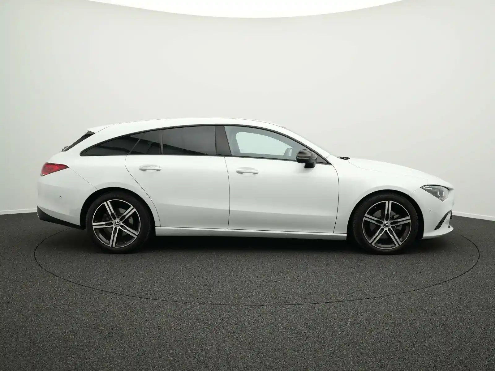 Mercedes-Benz CLA 200 Shooting Brake