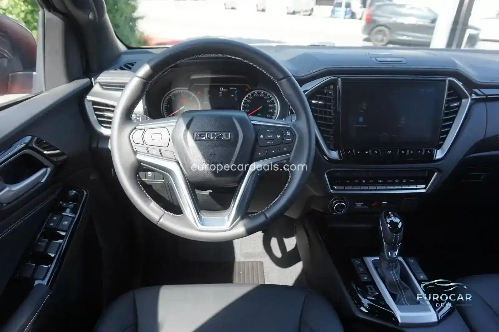 Double Cap 4WD V-Cross A/T *AKTION*