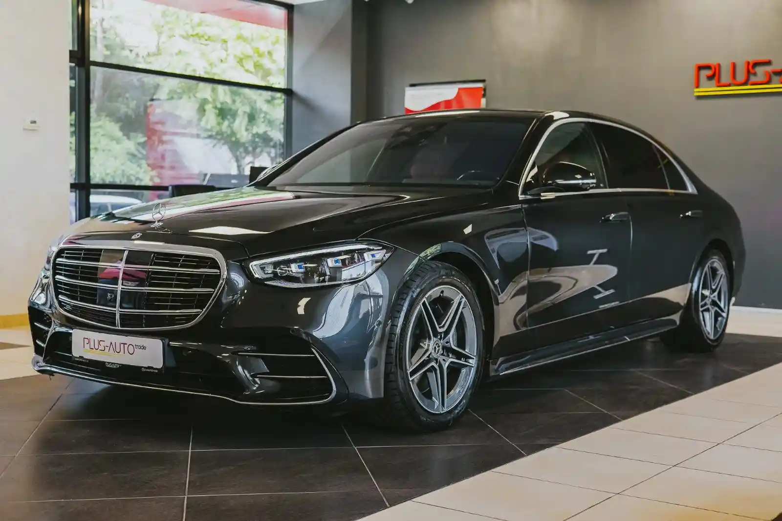 Mercedes-Benz S 500