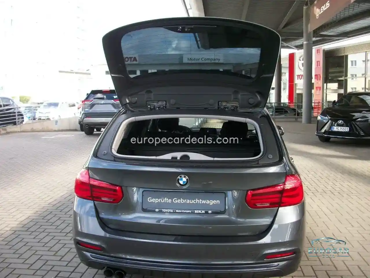 BMW 320