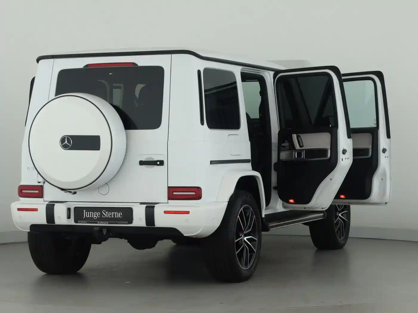 Mercedes-Benz G 500