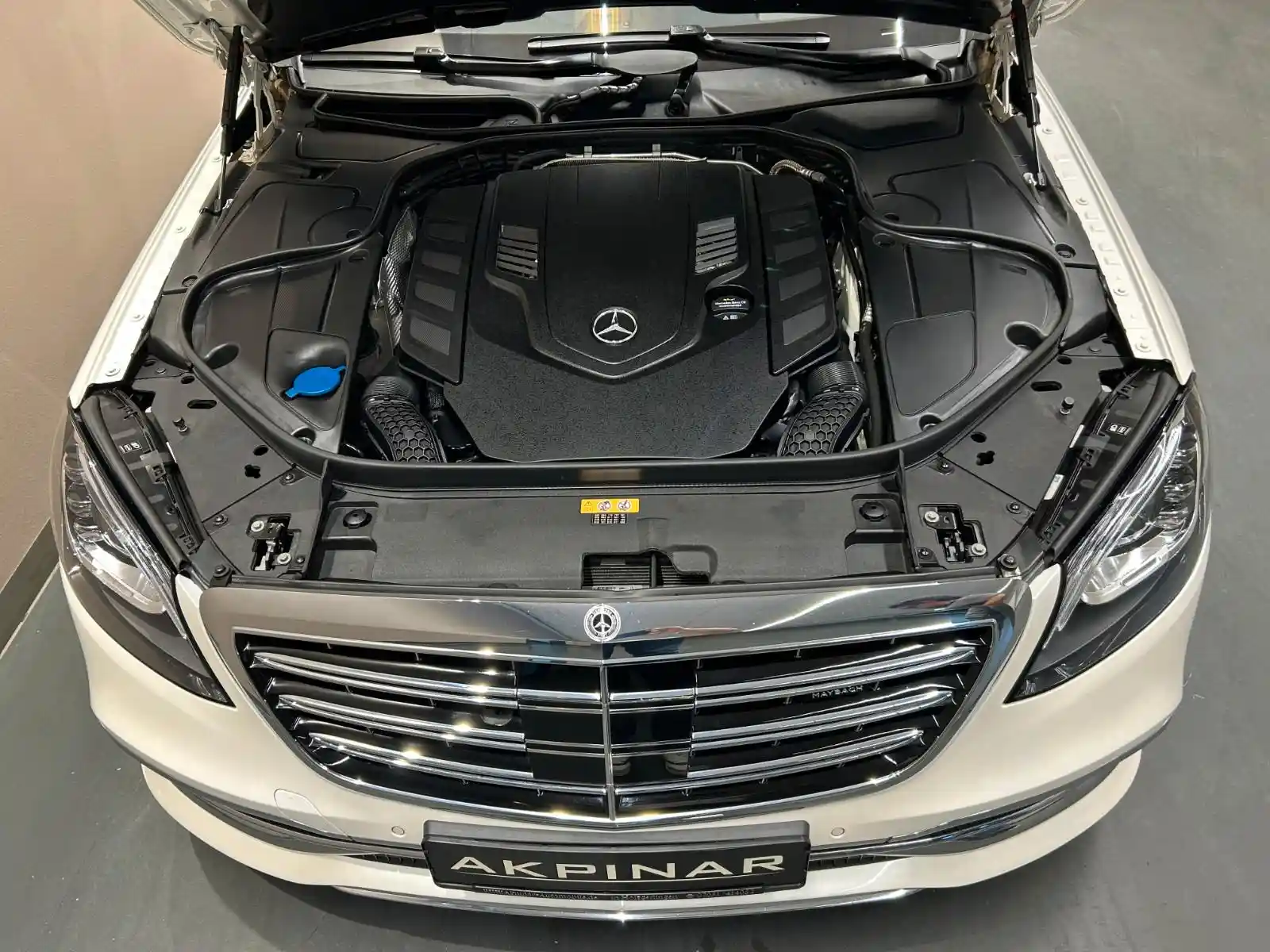 Mercedes-Benz S 560