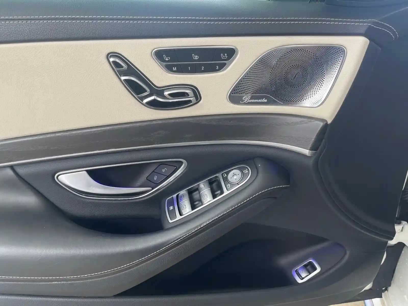 Mercedes-Benz S 400