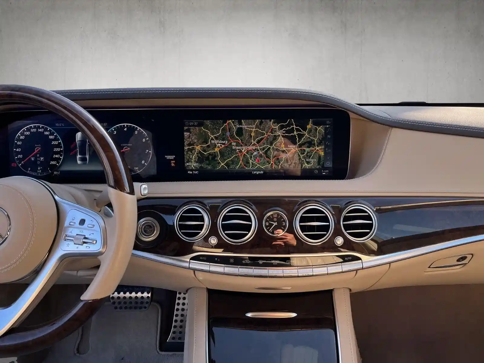 Mercedes-Benz S 560