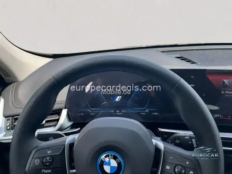 BMW iX1