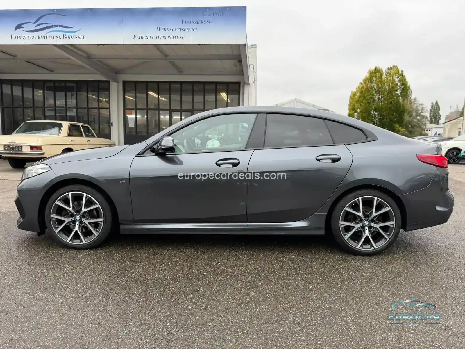 BMW 218