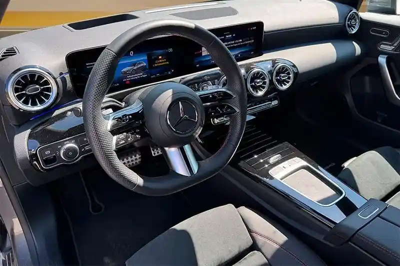 Mercedes-Benz A 200
