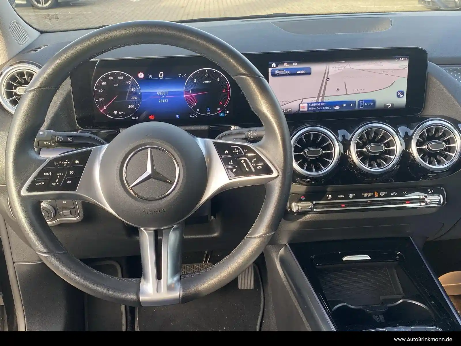 Mercedes-Benz B 180