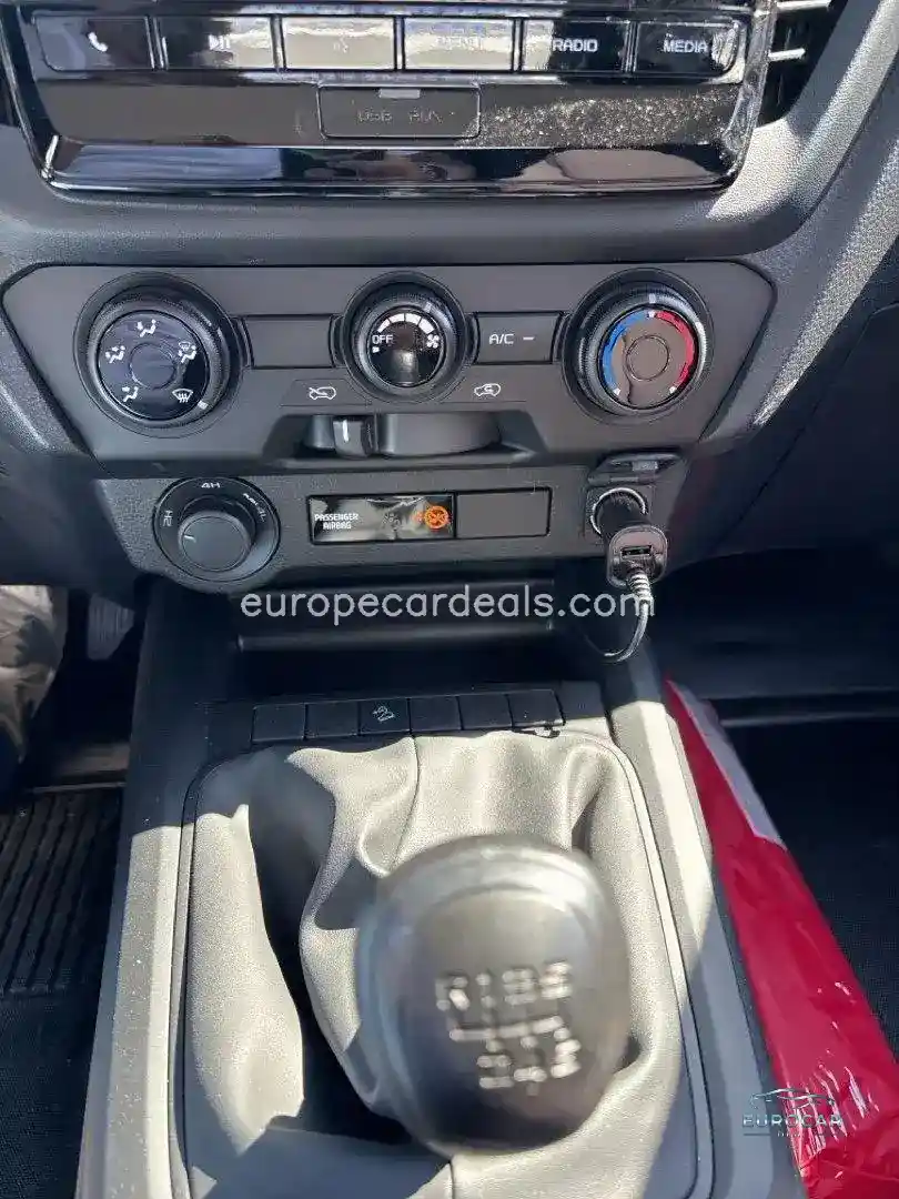 Single Cab 4WD Dreiseiten-Kipper Auflast.