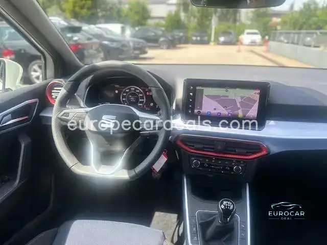 Seat Arona