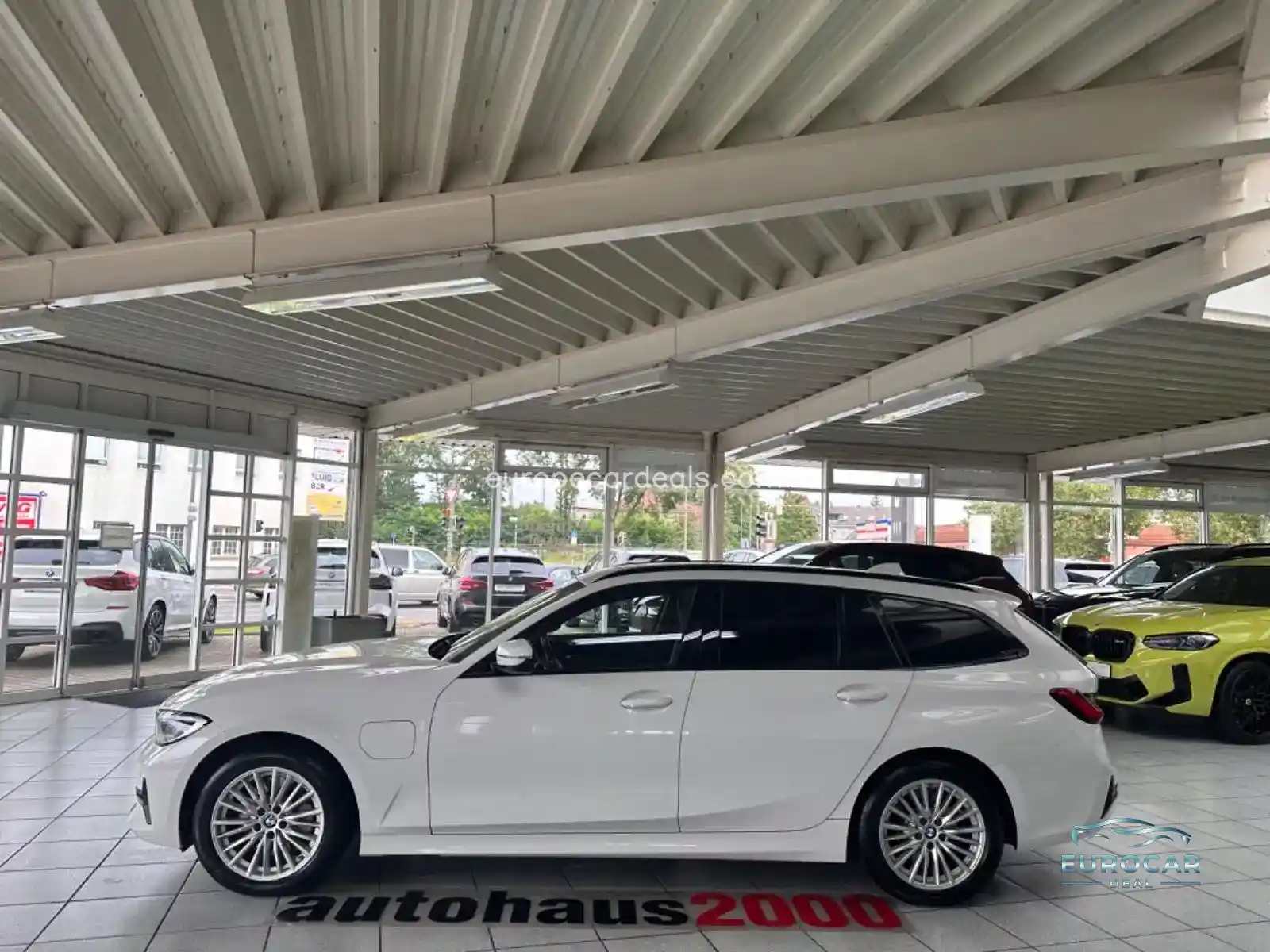 BMW 330