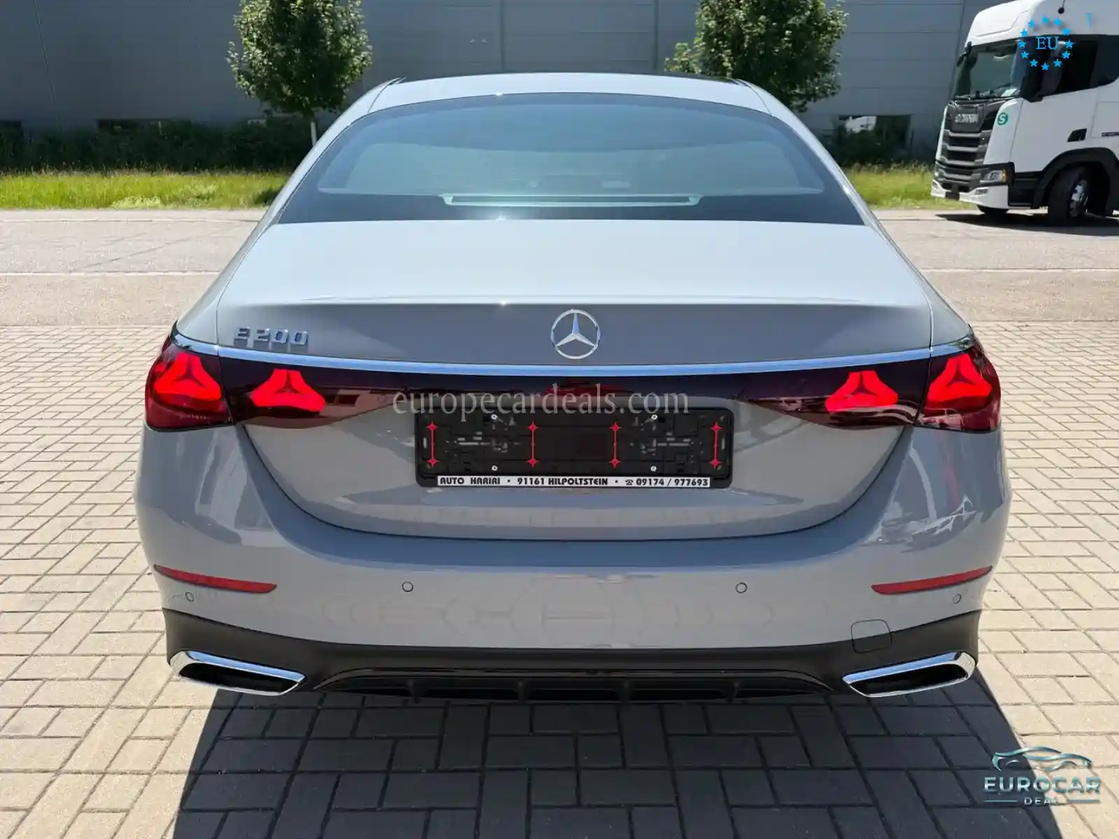 Mercedes-Benz E 200